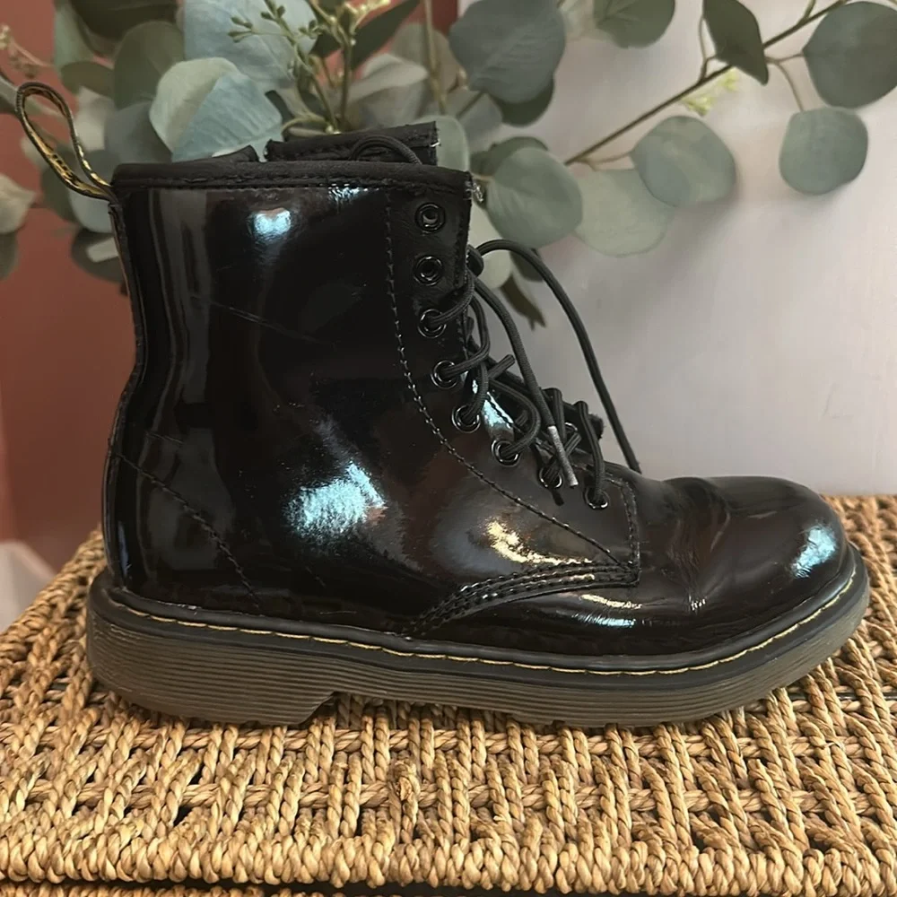 Dr. Martens Youth 1460 Delaney patent leather Black Lace-Up zipper 3 Boots